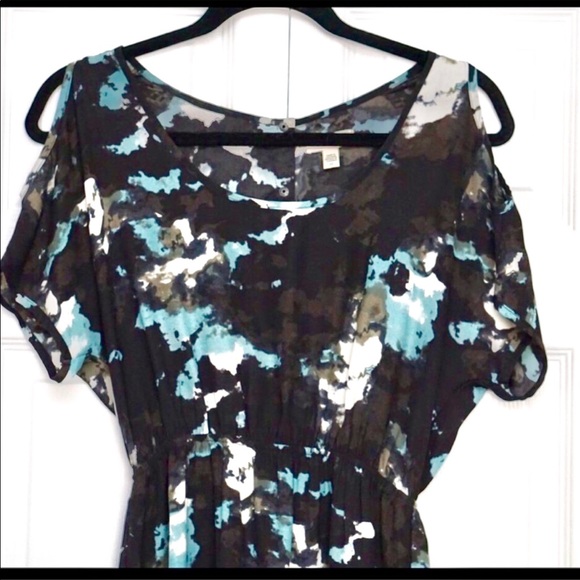 Sold - Picture 3 of 7